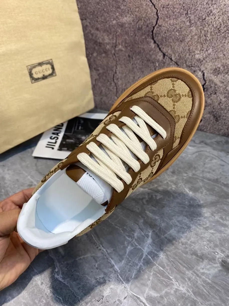P680 top version, full of styling effect, the common practice of soft treading in the market, 💣💣💣gucci2023 early spring Gucci g home latest hot model mac80 sports shoes couple style casual retro old dirty shoes small dirty shoes white shoes 🌸🌸🌸 original purchase development and production Gucci mac80 new hot model series The exquisite and compact interlocking double G logo romantically interprets the aesthetic concept of this series. Made of off-white leather, ▪️Material: Original custom-made imported first-layer cowhide ▪️Inner lining: Original custom-made imported breathable mesh ▪️Outsole: Original molded two-color TPU outsole ▪️Sole thickness: 3cm ▪️Size: 35-40 for women and 39-45 for men
